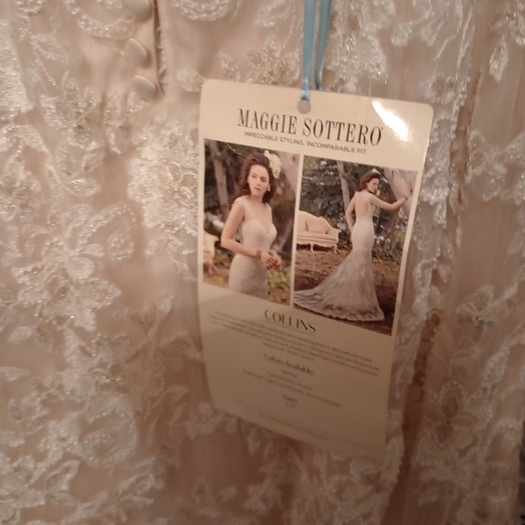 Maggie Sottero Collins wedding dress - Picture 7 of 13